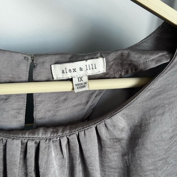 Used silver satin blouse. - Picture 2 of 2